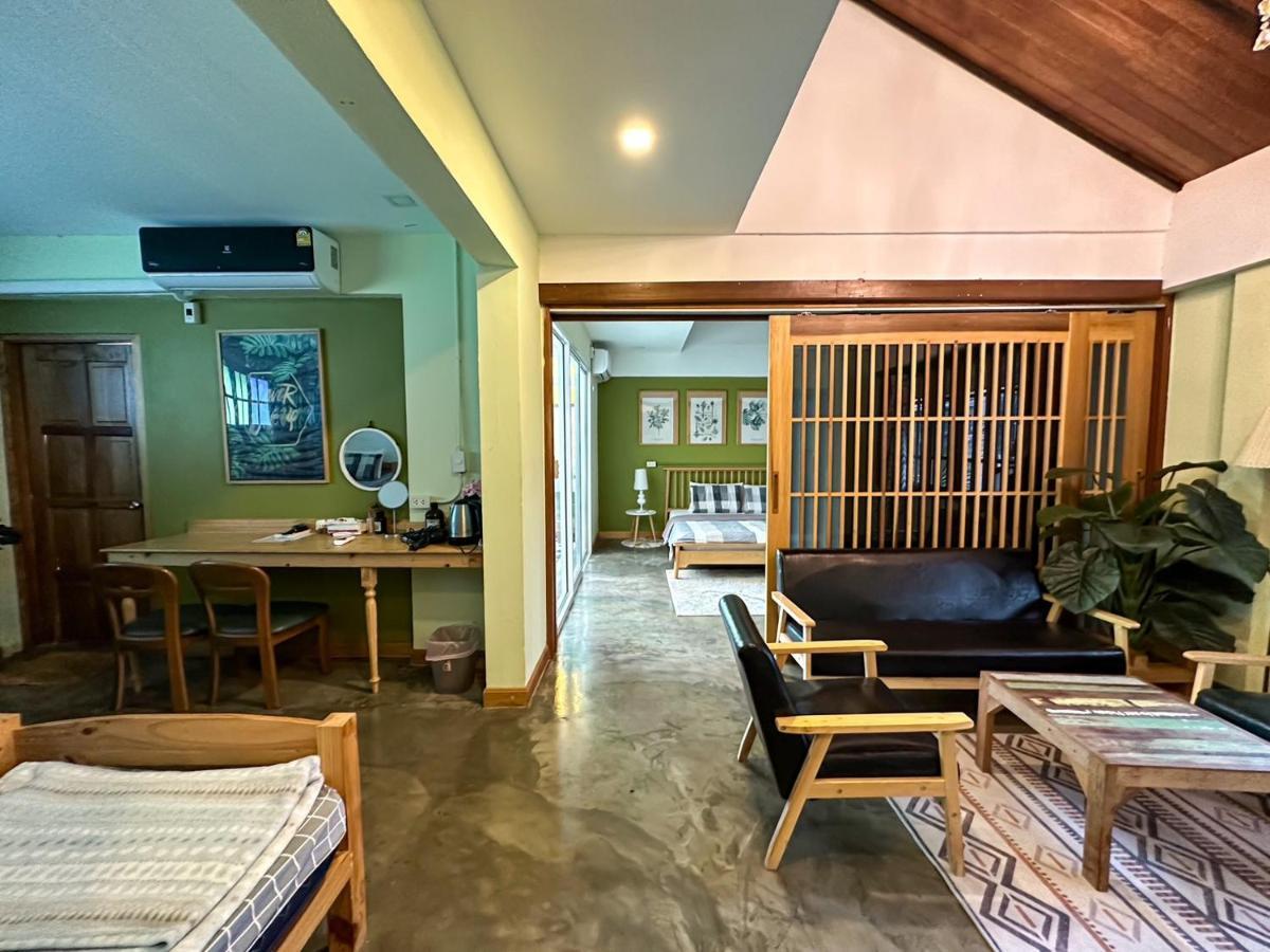 Hotel T-House Bkk 2Floors Near Bts With Swimming Pool And Free Wifi Bangkok Exterior foto