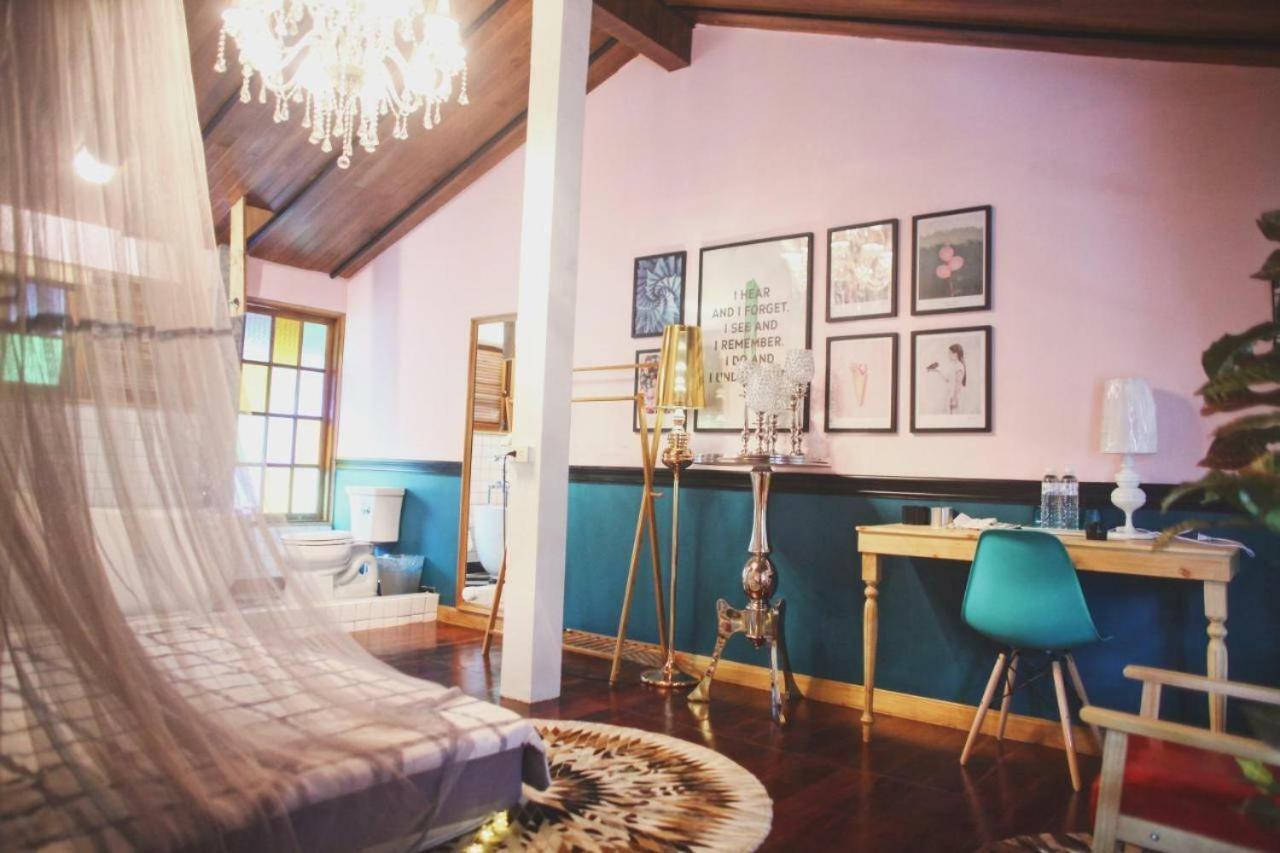 Hotel T-House Bkk 2Floors Near Bts With Swimming Pool And Free Wifi Bangkok Exterior foto